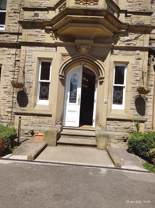 Picture of main hotel doorway