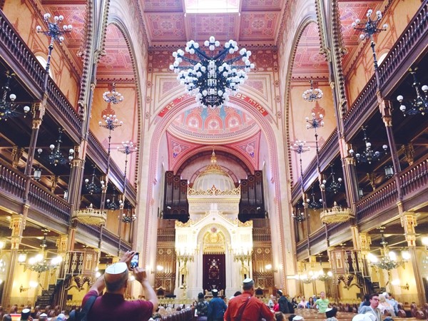 Photo inside the synagogue.