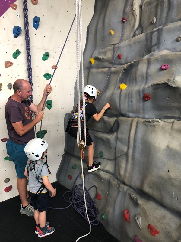 Climbing wall