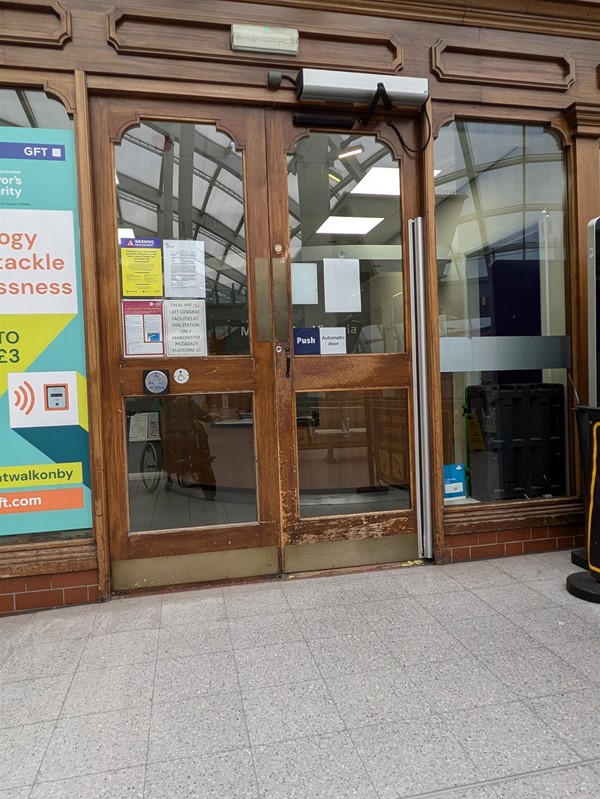 Closer image of the outside entrance to the information centre.