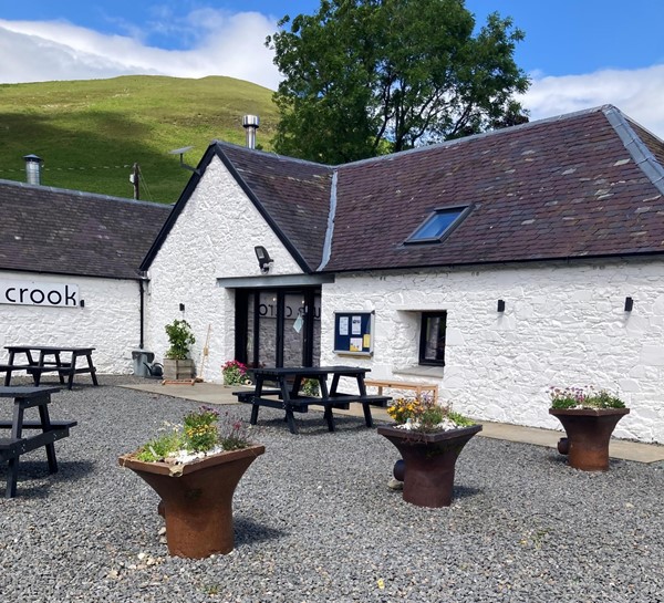 Image of the Crook Inn exterior