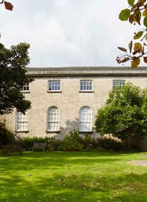 Quaker Tapestry Museum