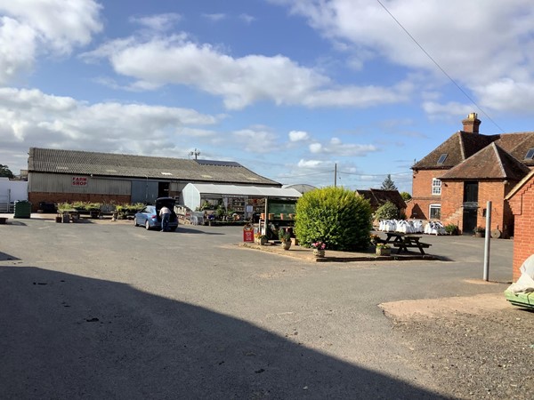 Hunscote farm shop