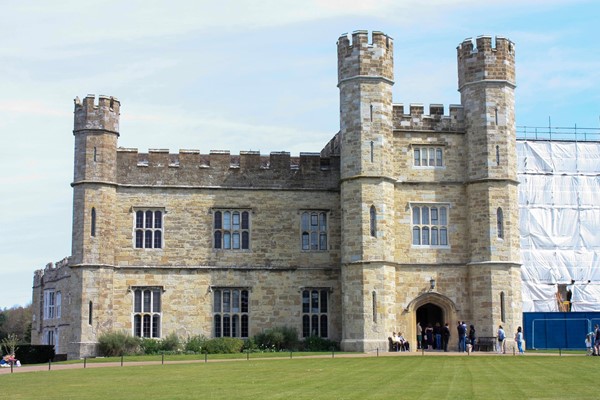 Front entrance to the castle.