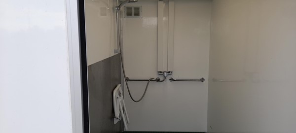 Shower cubicle