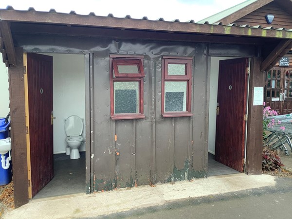 (9) toilets