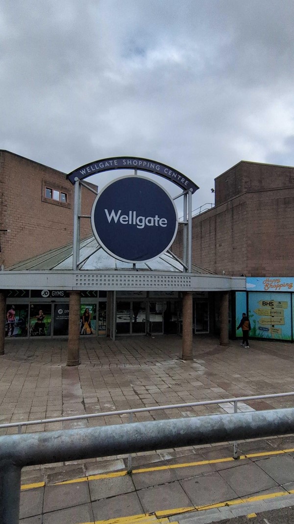 Image of a sign on the front of a shopping centre
