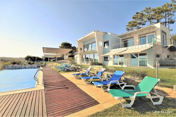 Picture of Casa Do Lago Holiday Villa