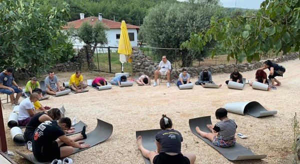 Morning exercise with participants