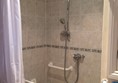 Stoke Court Farm accommodation - Accessible bathroom