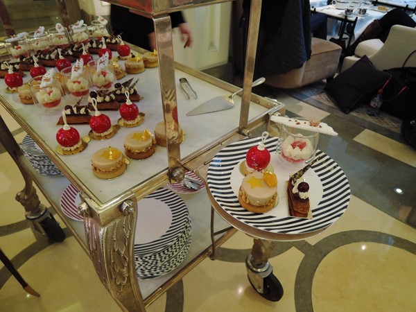 Cake trolley