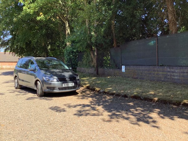 Car may park up alongside the boundary