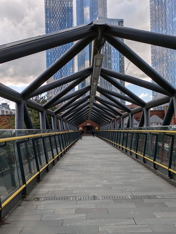 Image of walkway between Deansgate Station and Deansgate-Castlehead Metro Link