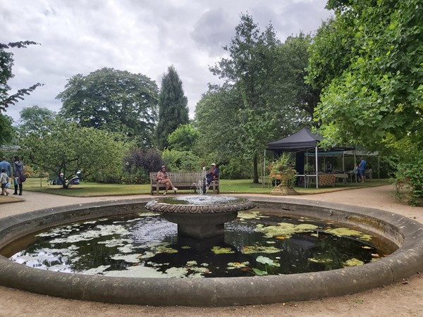 Ornatre fountain