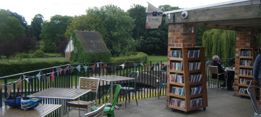 Rowntree Park Reading Cafe