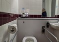 Image of the accessible toilet in the accessible hotel room