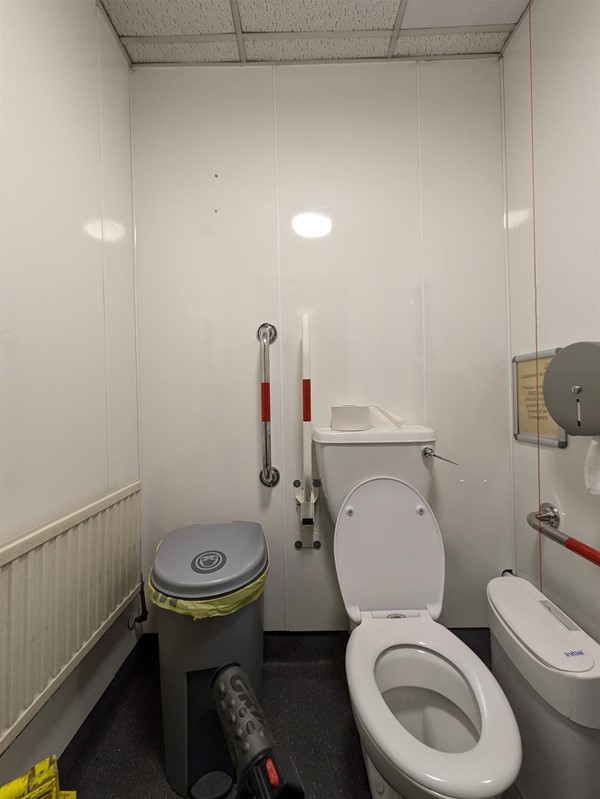 Image of accessible toilet at Buchanan Bus Station