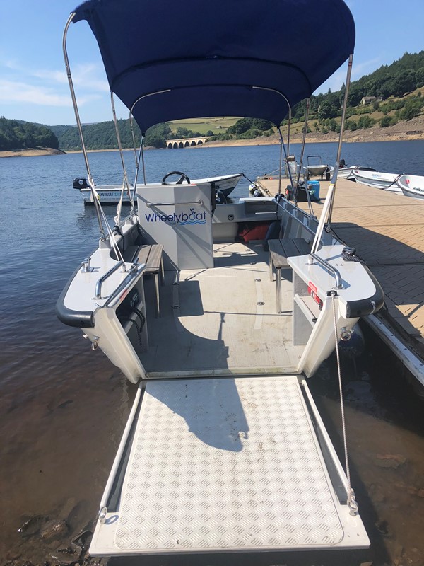 The wheelyboat we were on (5 of us and the driver).