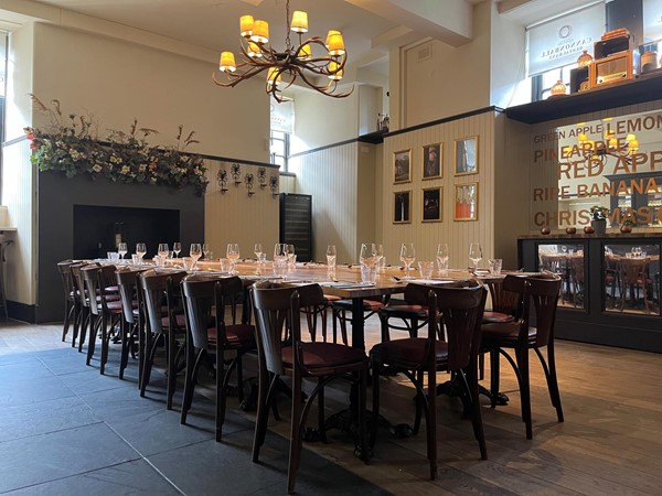 Image of the private dining room.